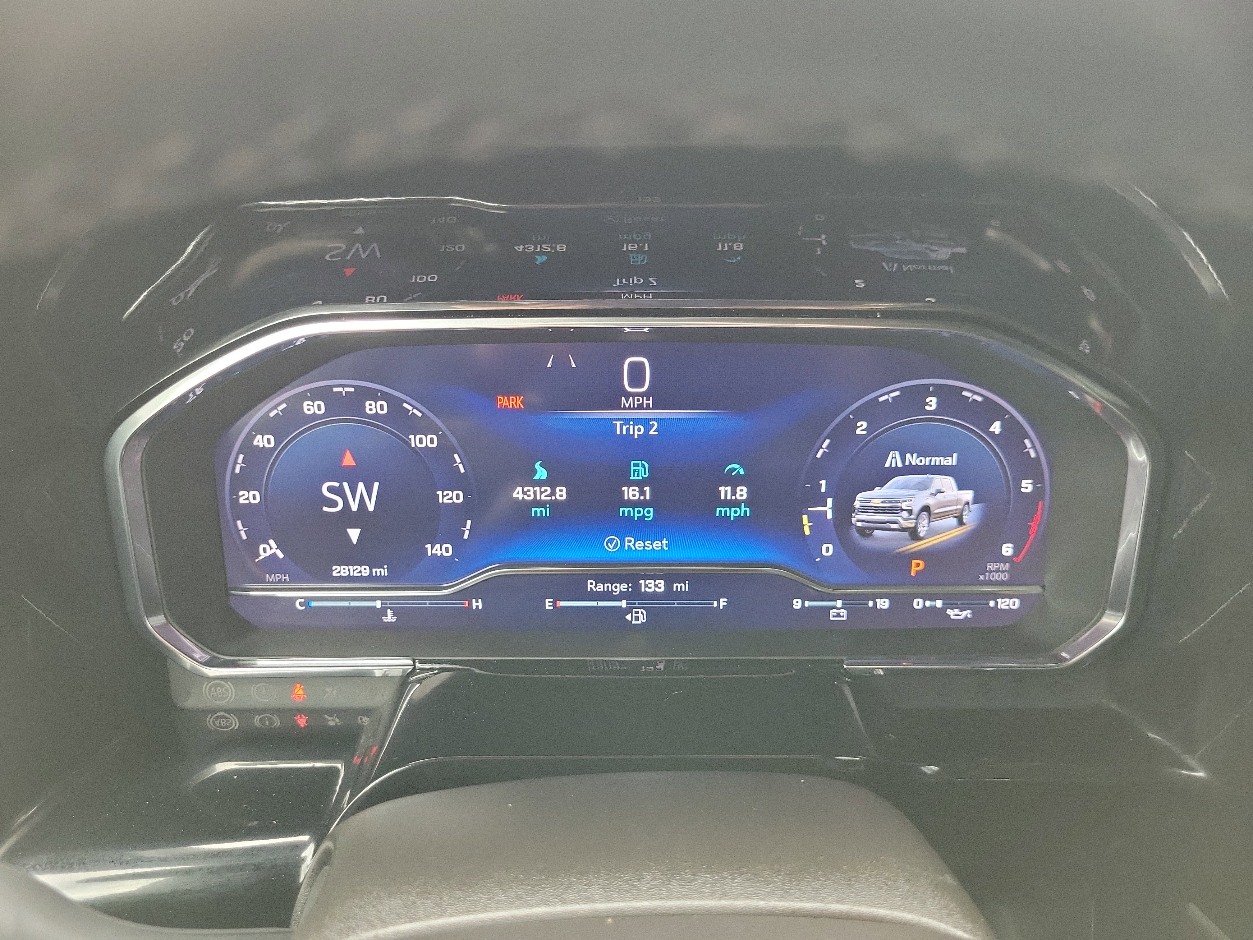 Used 2024 Chevrolet Silverado 1500 LTZ image 27