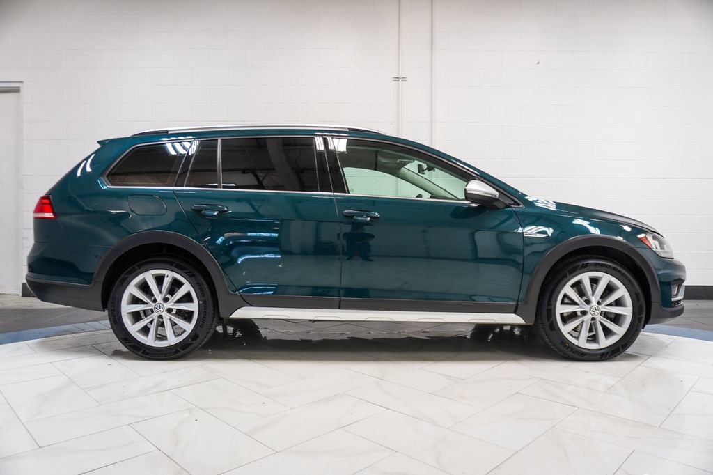 Used 2019 Volkswagen Golf Alltrack S AWD/4WD image 40