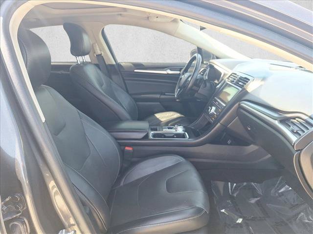 Used 2019 Ford Fusion Titanium AWD/4WD image 18