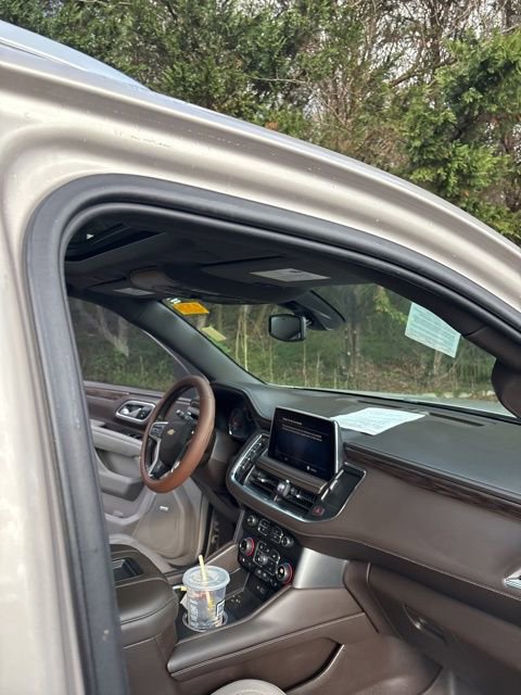 Used 2021 Chevrolet Tahoe LT w/ LT Signature Package image 24