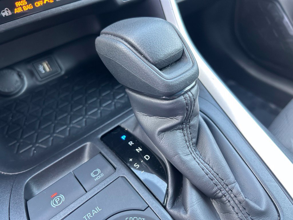 Certified 2025 Toyota RAV4 XLE AWD/4WD image 22