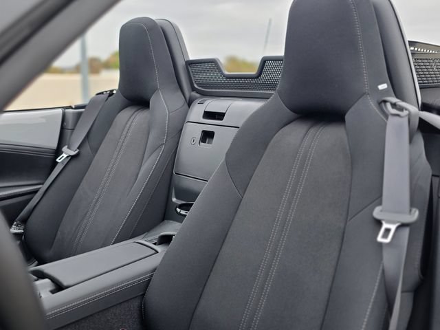 New 2026 MAZDA MX-5 Miata Club w/ Interior Package RWD image 13
