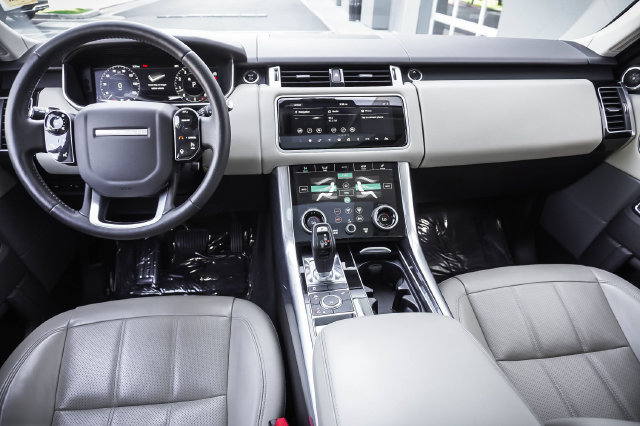Used 2018 Land Rover Range Rover Sport HSE AWD/4WD image 17