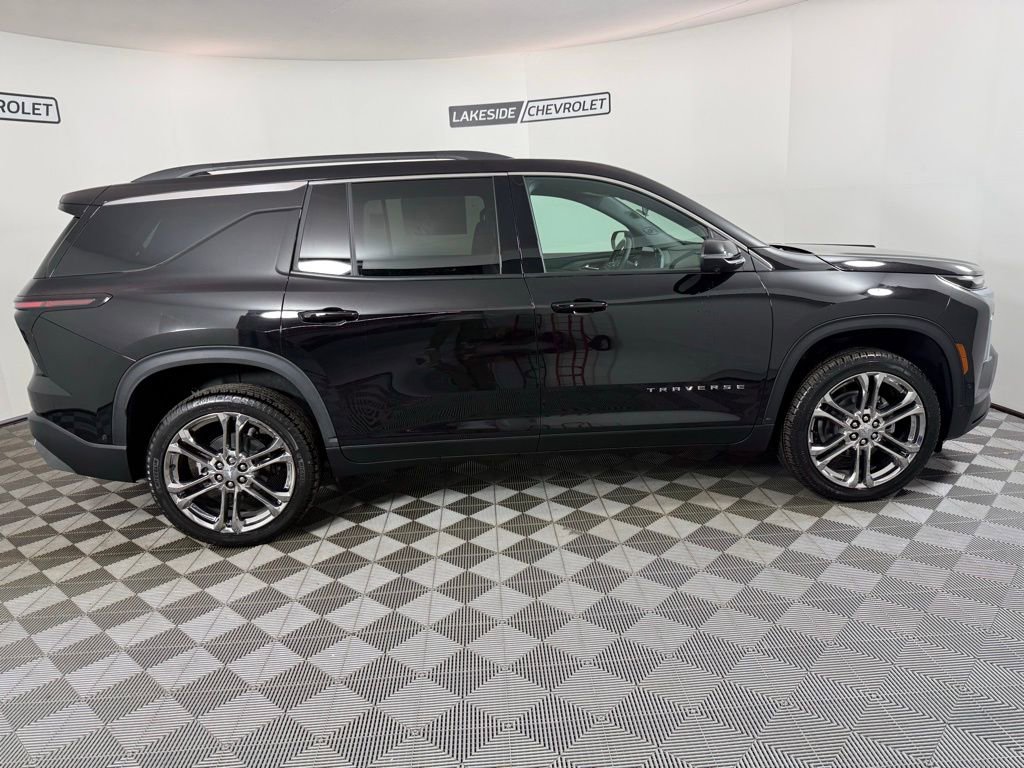New 2025 Chevrolet Traverse LT w/ Enhanced Driving Package image 7