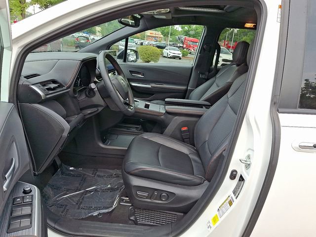 Used 2023 Toyota Sienna XSE image 17