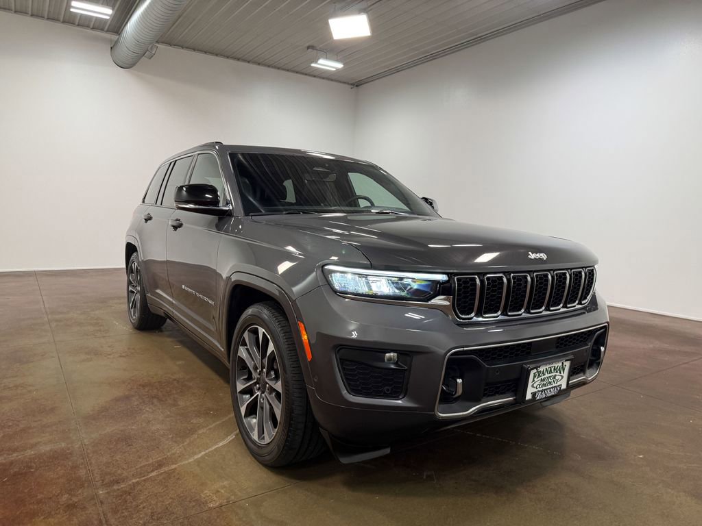 Used 2024 Jeep Grand Cherokee Overland AWD/4WD image 29