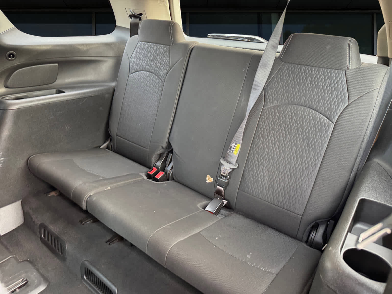 Used 2016 GMC Acadia SLE image 15