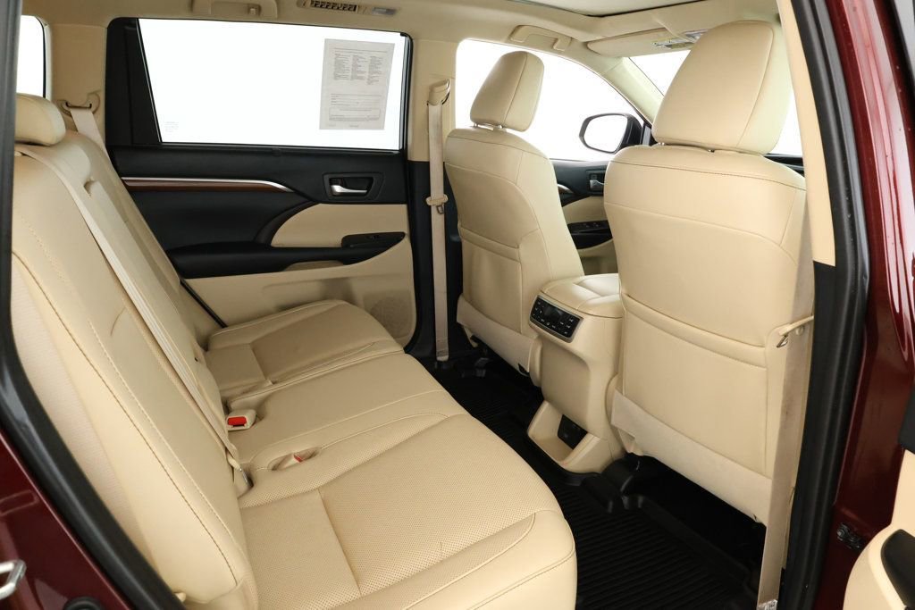 Used 2019 Toyota Highlander Limited Platinum image 24