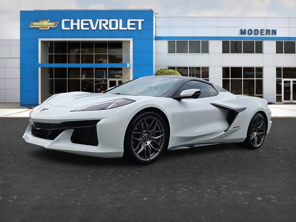 Used 2024 Chevrolet Corvette Z06 RWD video 1