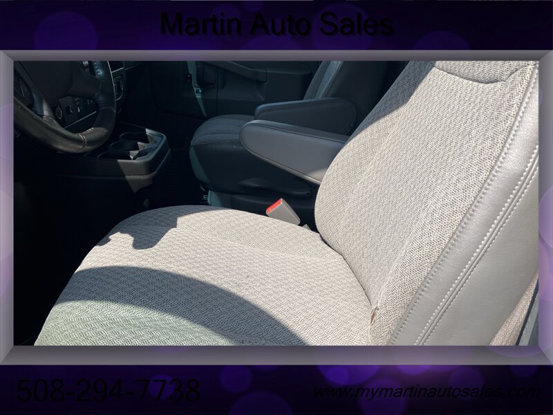 Used 2020 Chevrolet Express 2500 Extended w/ Communications Package RWD image 9