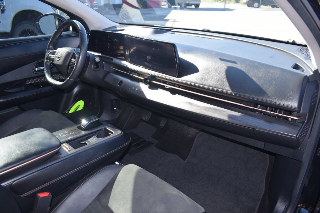 Used 2023 Nissan Ariya FWD image 15