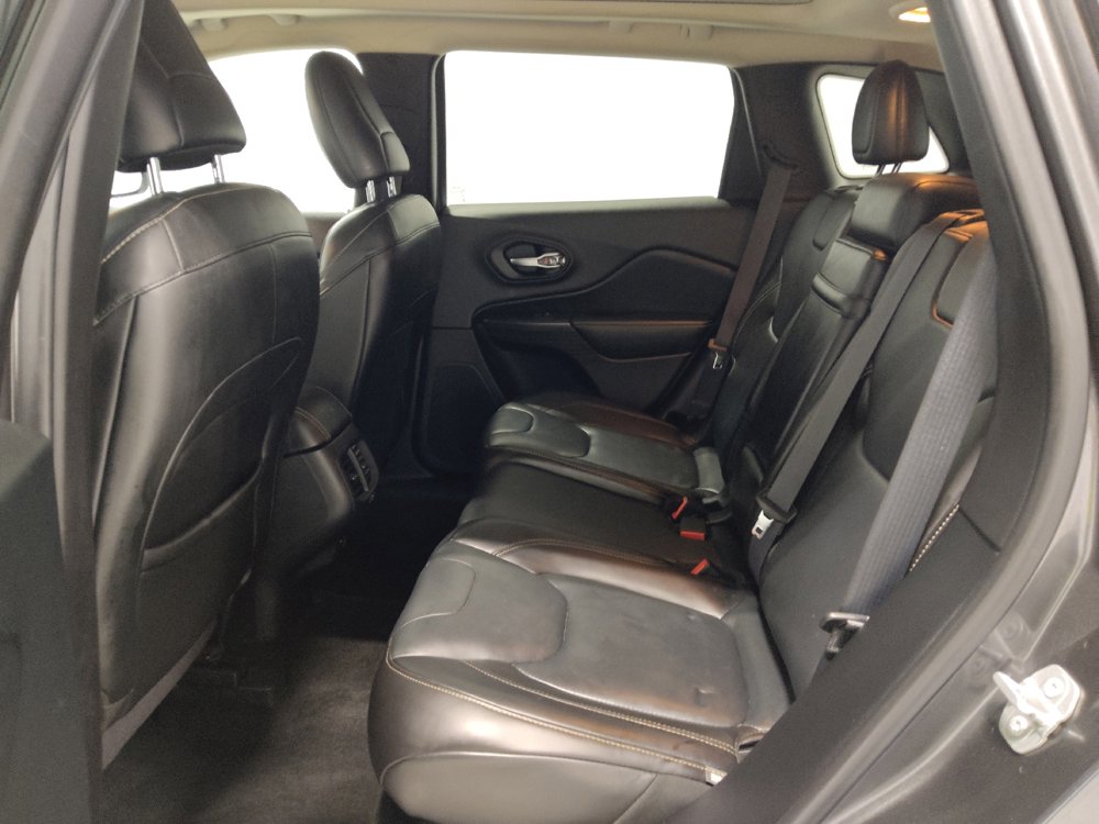 Used 2015 Jeep Cherokee Limited AWD/4WD image 18