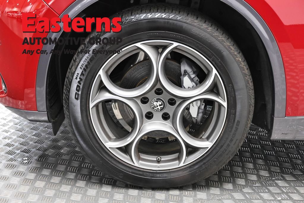 Used 2024 Alfa Romeo Stelvio Ti w/ Active Assist Plus Package AWD/4WD image 32