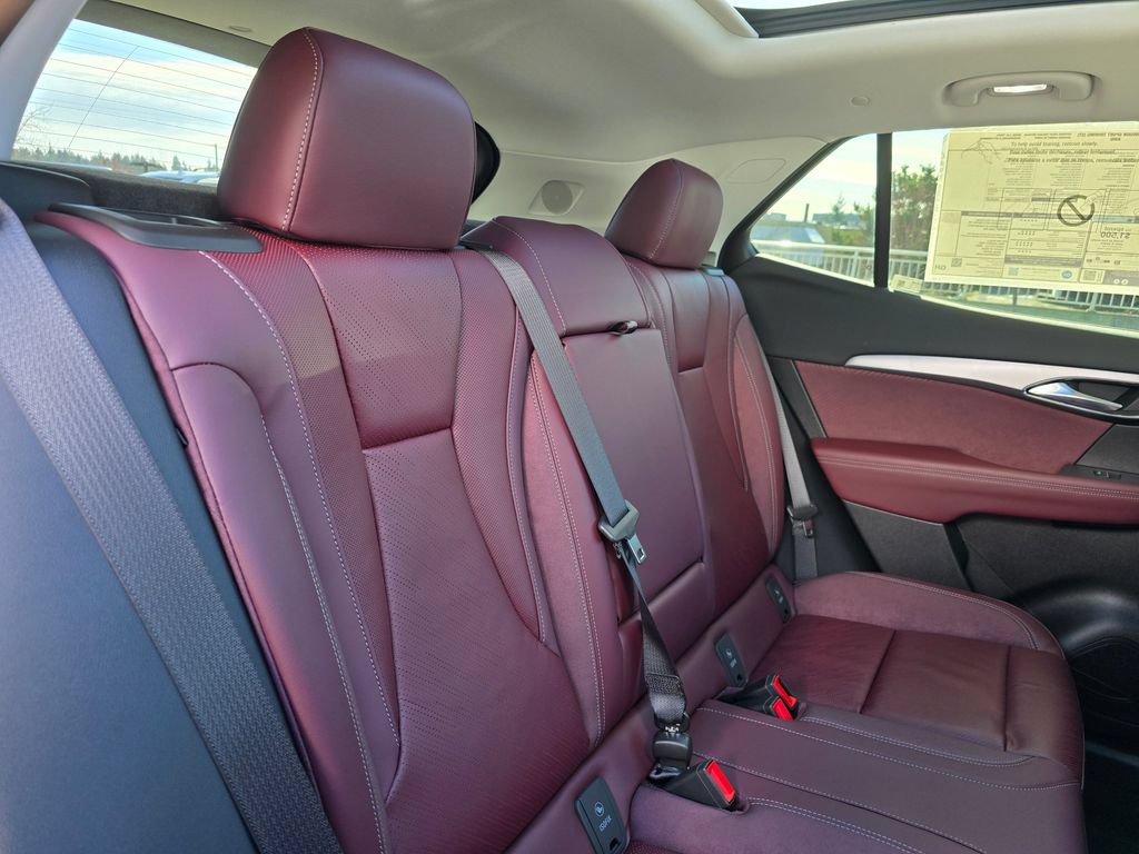 Used 2026 Buick Envision Sport Touring AWD/4WD image 44