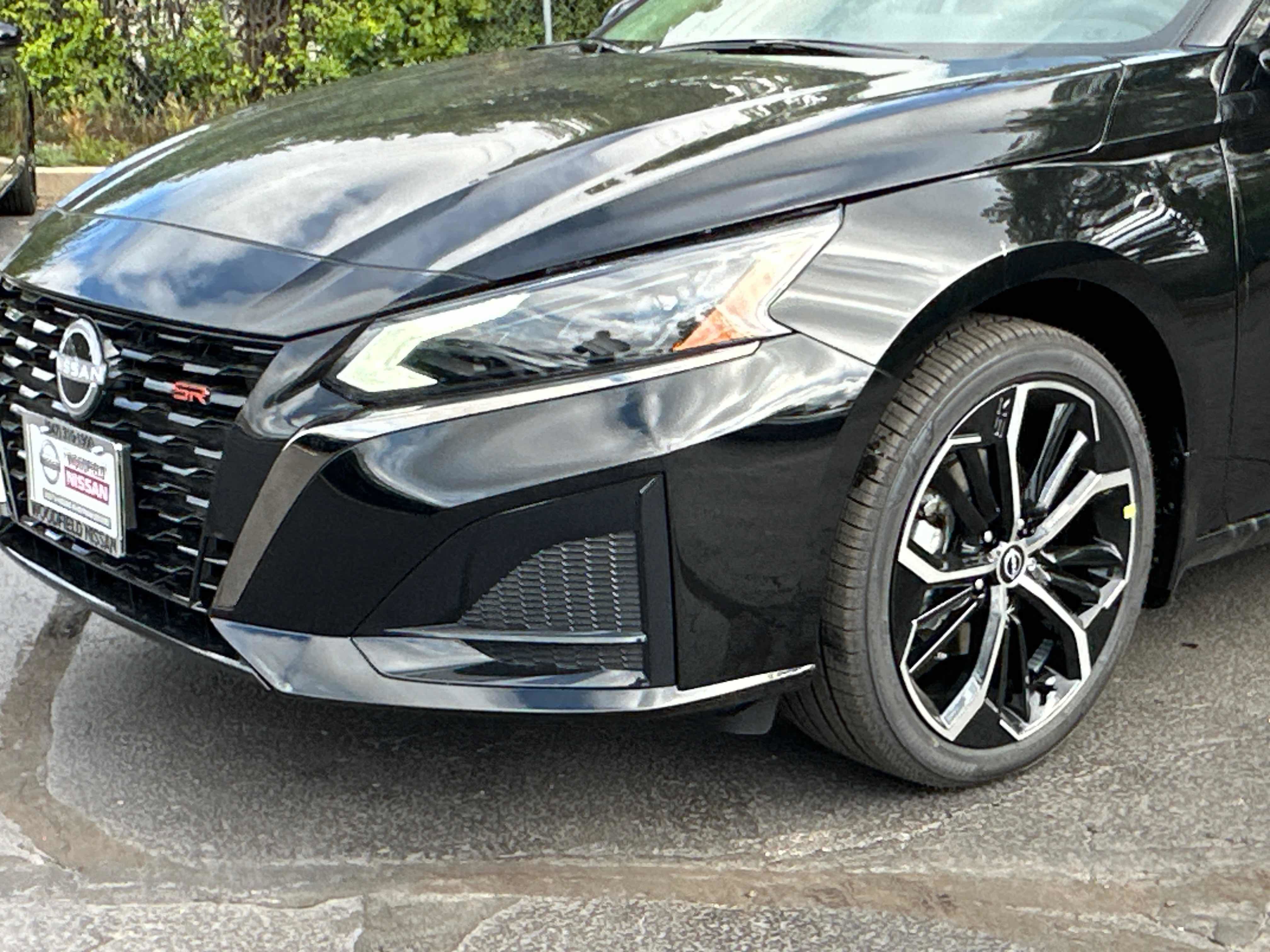 New 2025 Nissan Altima 2.5 SR w/ SR Premium Package image 7