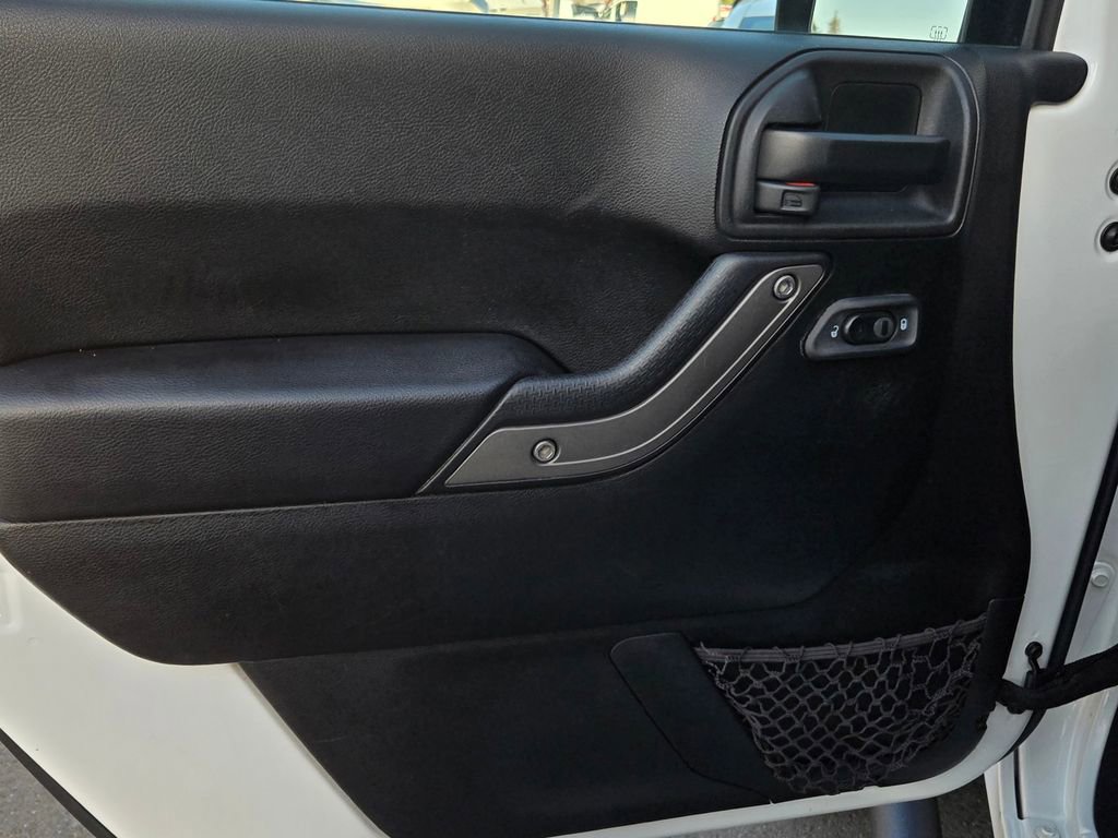 Used 2018 Jeep Wrangler Unlimited Sport S image 12