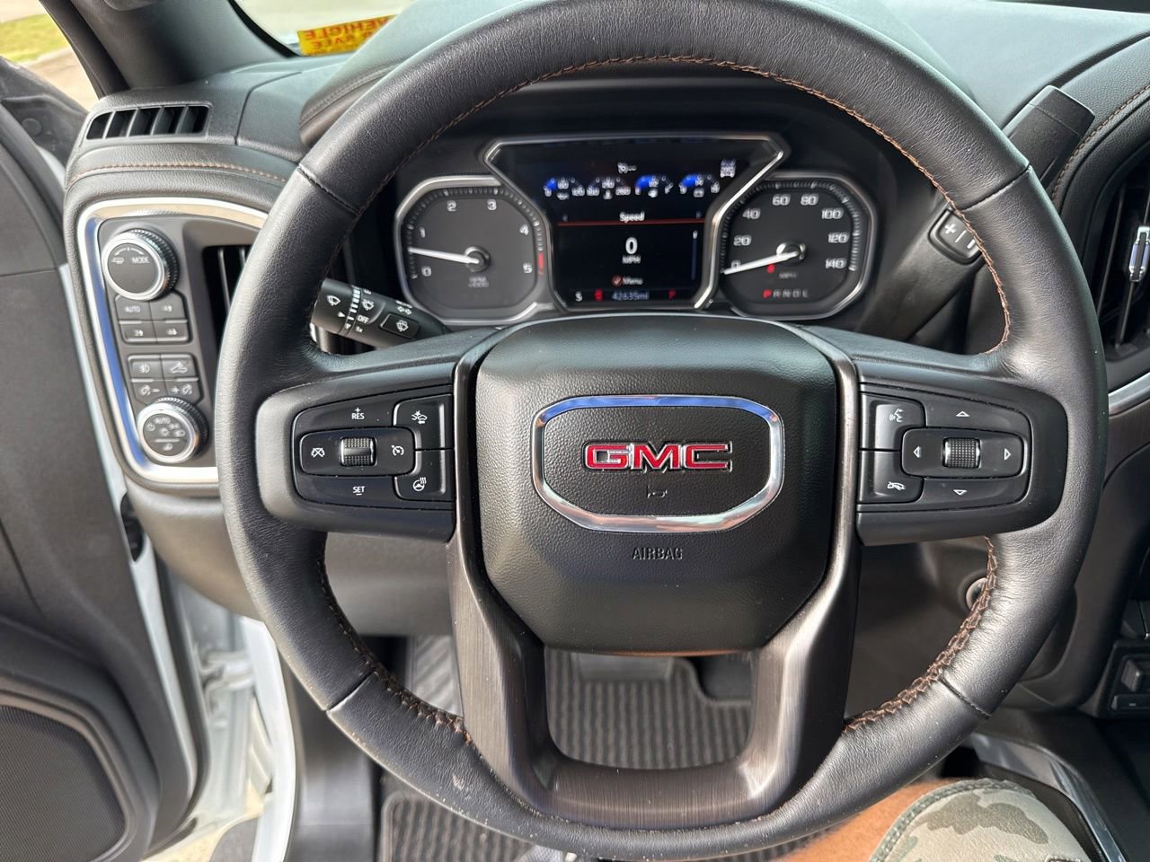 Used 2022 GMC Sierra 2500 AT4 w/ AT4 Premium Plus Package AWD/4WD image 22