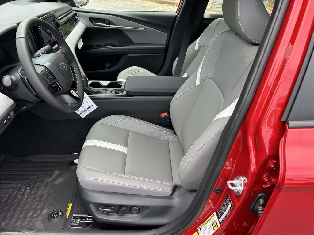 New 2026 Toyota Camry SE FWD image 14