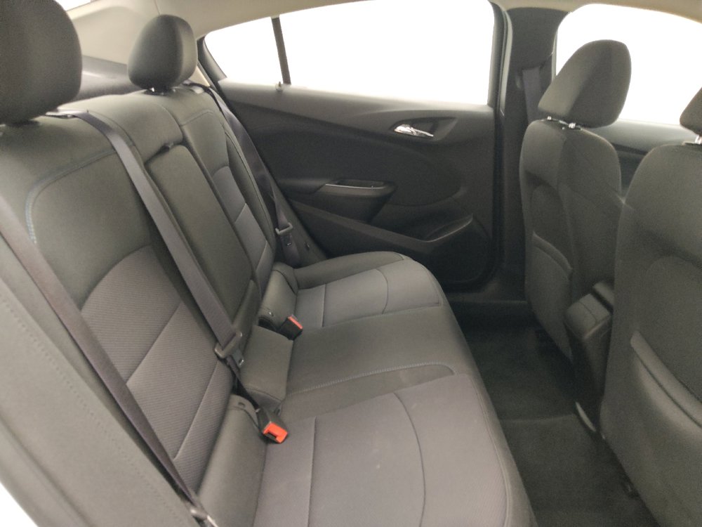 Used 2016 Chevrolet Cruze LT FWD image 19