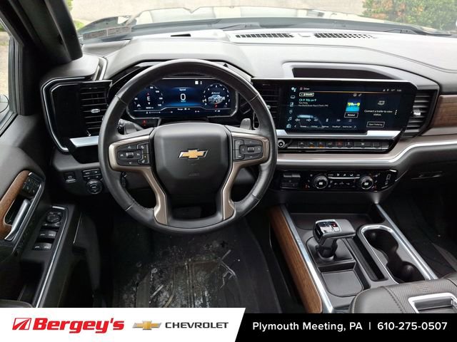 Certified 2022 Chevrolet Silverado 1500 High Country w/ High Country Premium Package AWD/4WD image 14