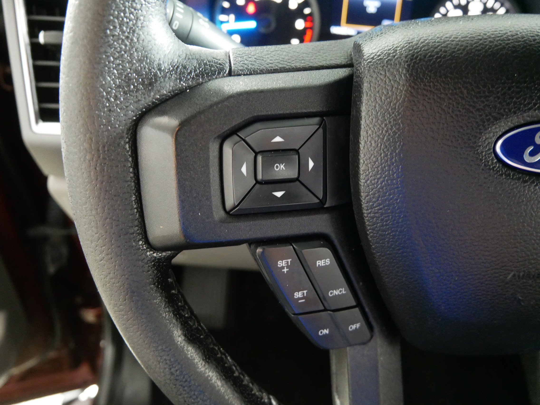 Used 2016 Ford F150 XLT w/ Equipment Group 302A Luxury AWD/4WD image 27