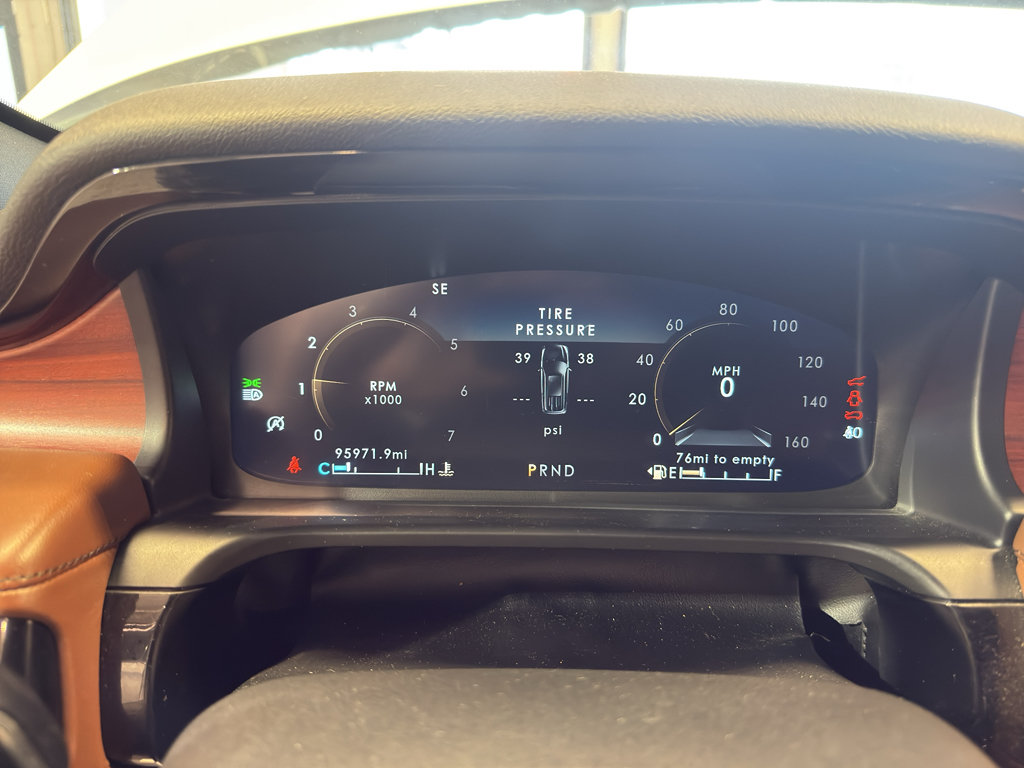 Used 2021 Lincoln Aviator Reserve AWD/4WD image 19