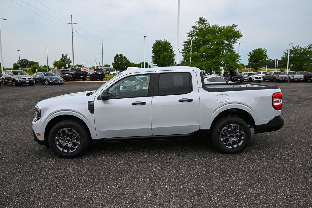 New 2026 Ford Maverick XLT w/ Equipment Group 301A AWD/4WD image 8