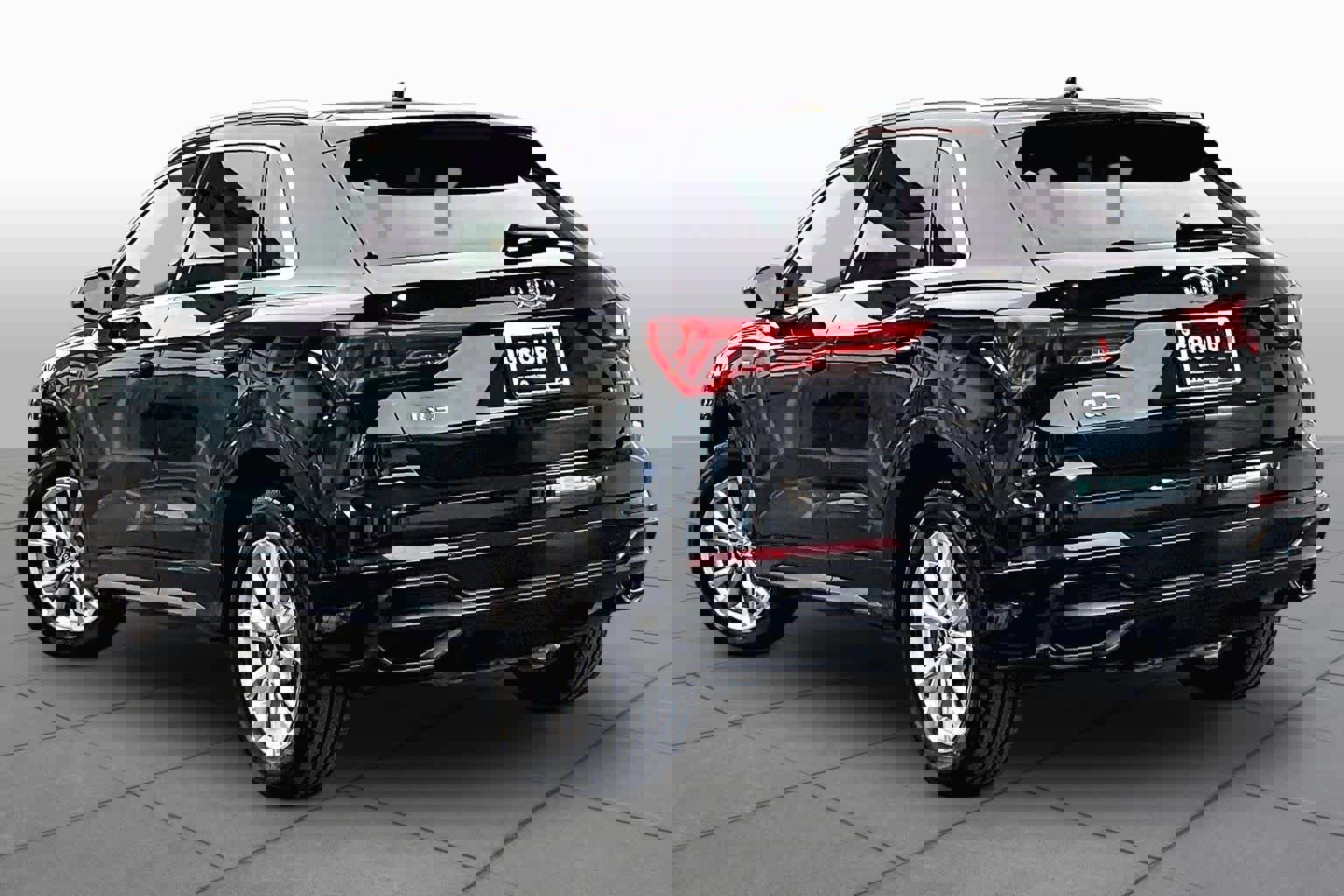 Certified 2021 Audi Q3 2.0T Premium w/ Convenience Package AWD/4WD image 12