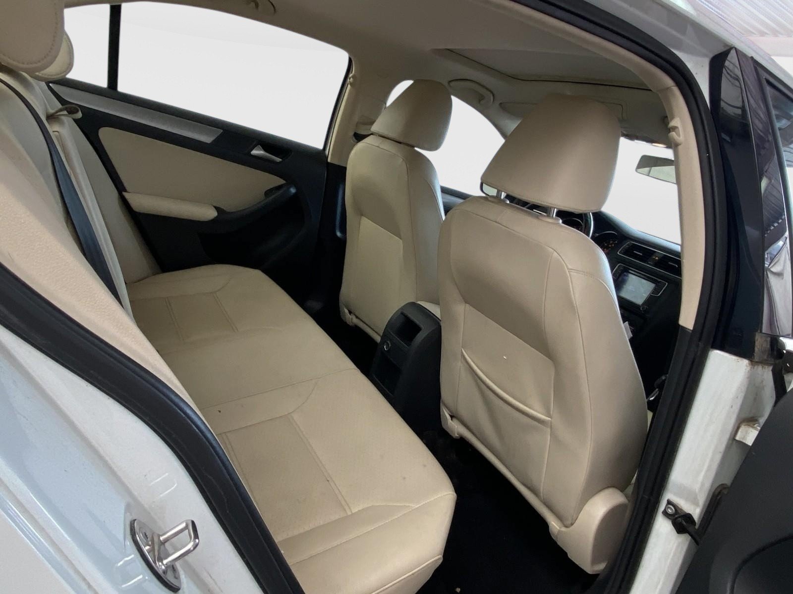 Used 2018 Volkswagen Jetta SE FWD image 10