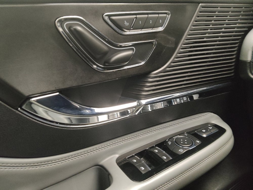 Used 2022 Lincoln Corsair AWD w/ Premium Package image 27