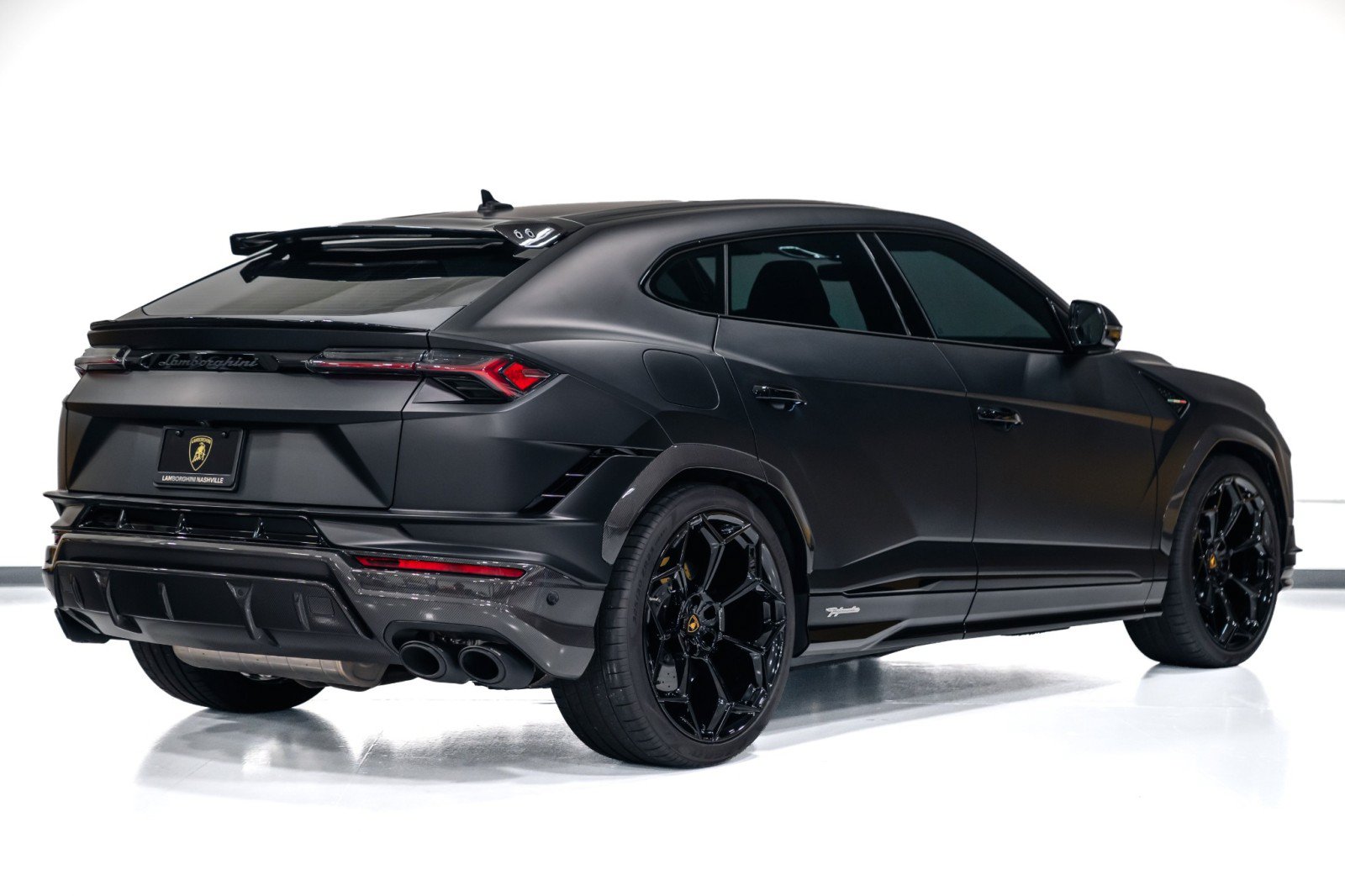 Used 2024 Lamborghini Urus Performante AWD/4WD image 7