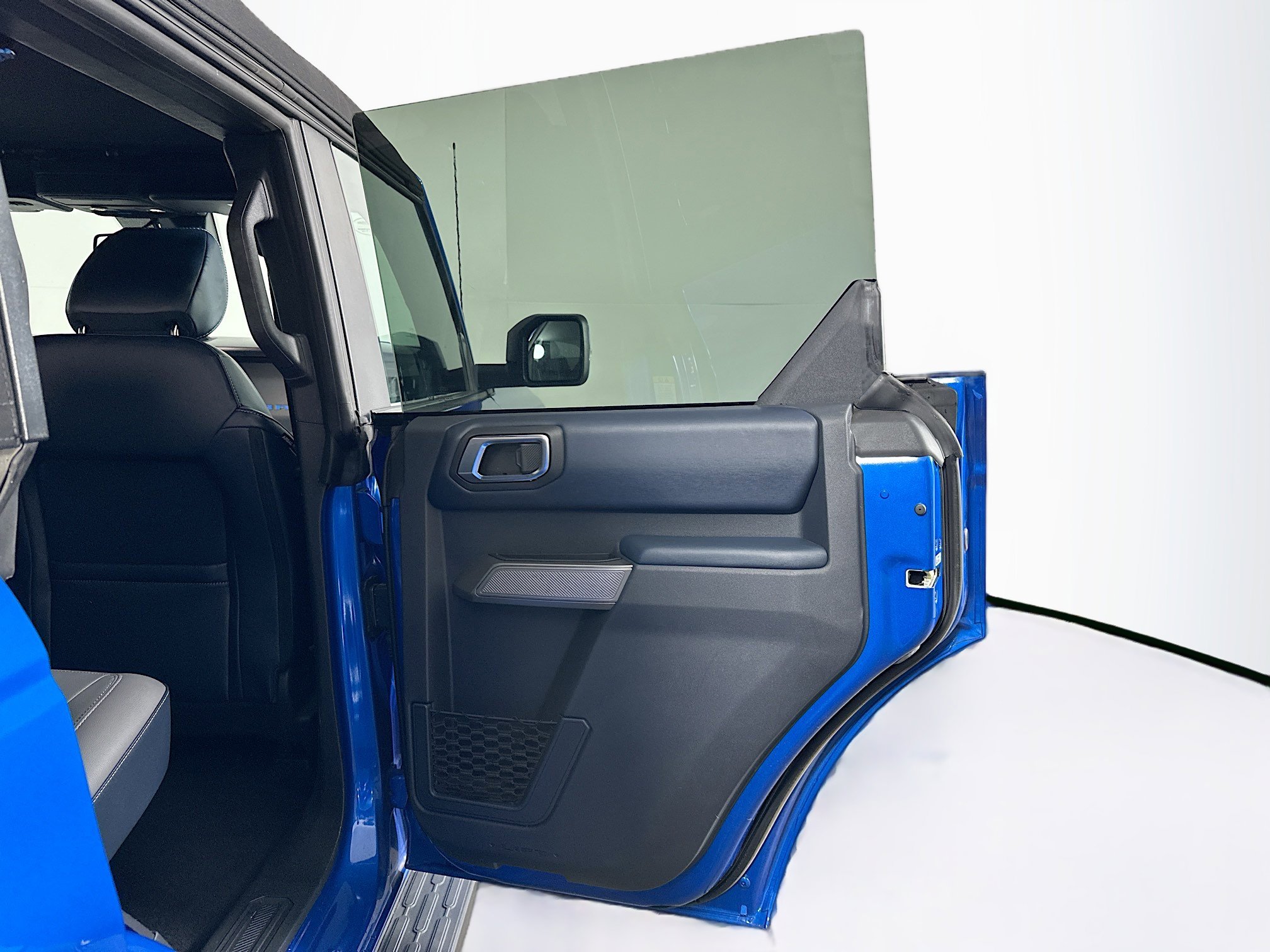 Used 2023 Ford Bronco Outer Banks image 29