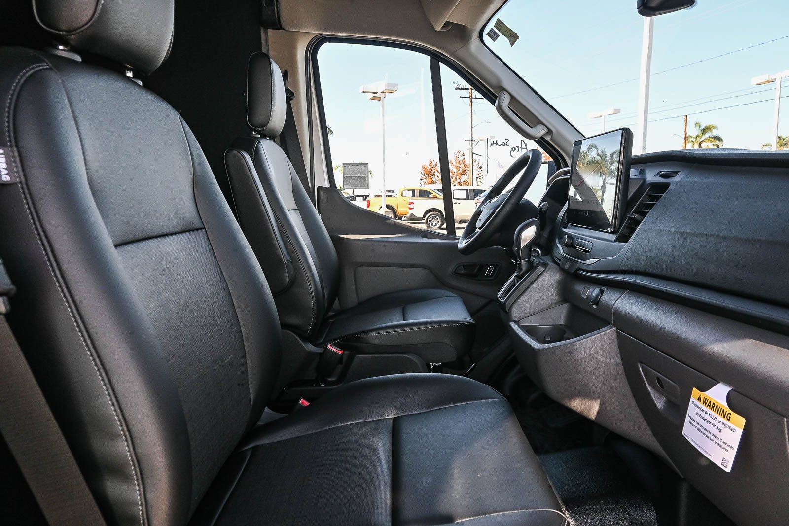 New 2026 Ford Transit 250 148 Medium Roof w/ Load Area Protection Package RWD image 16