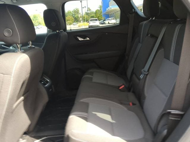 Used 2024 Chevrolet Blazer LT w/ Convenience Package FWD image 13
