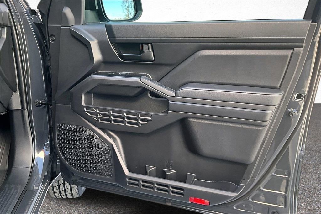 Used 2025 Toyota Tacoma SR image 23