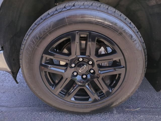 Used 2023 Chevrolet Silverado 1500 Custom w/ LPO, Dark Essentials Package AWD/4WD image 39