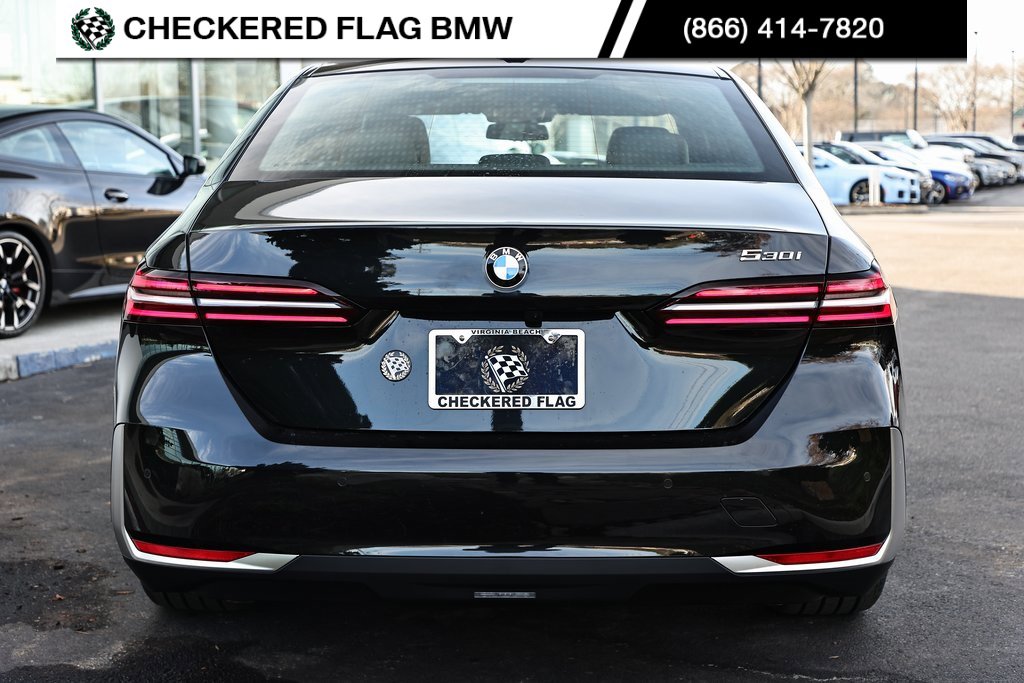 Certified 2025 BMW 530i w/ Premium Package image 10