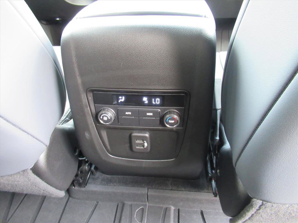 Used 2023 Buick Enclave Essence w/ Experience Buick Package image 15