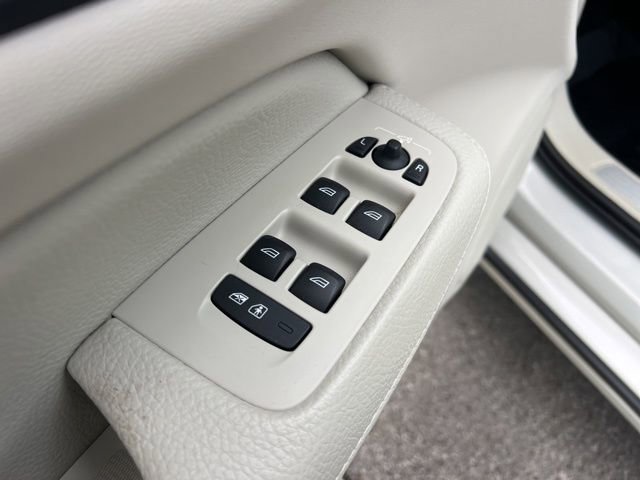 Used 2020 Volvo S60 T5 Inscription w/ Protection Package Premier image 29