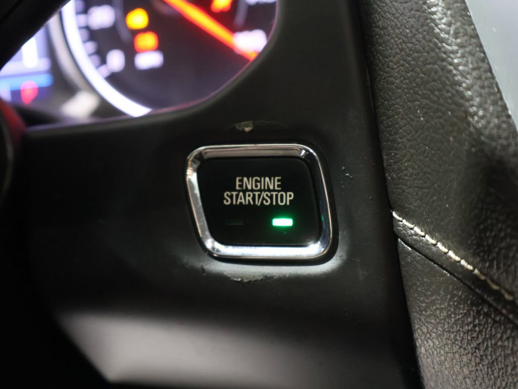 Used 2023 GMC Acadia SLE image 27