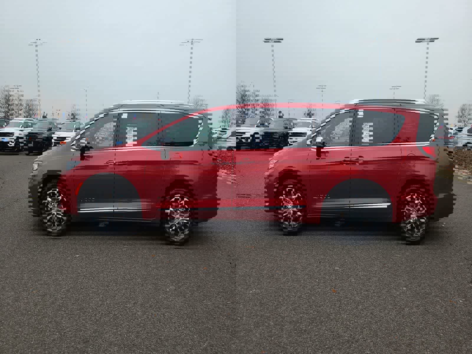 New 2026 Chrysler Pacifica Pinnacle w/ Trailer Tow Group image 11