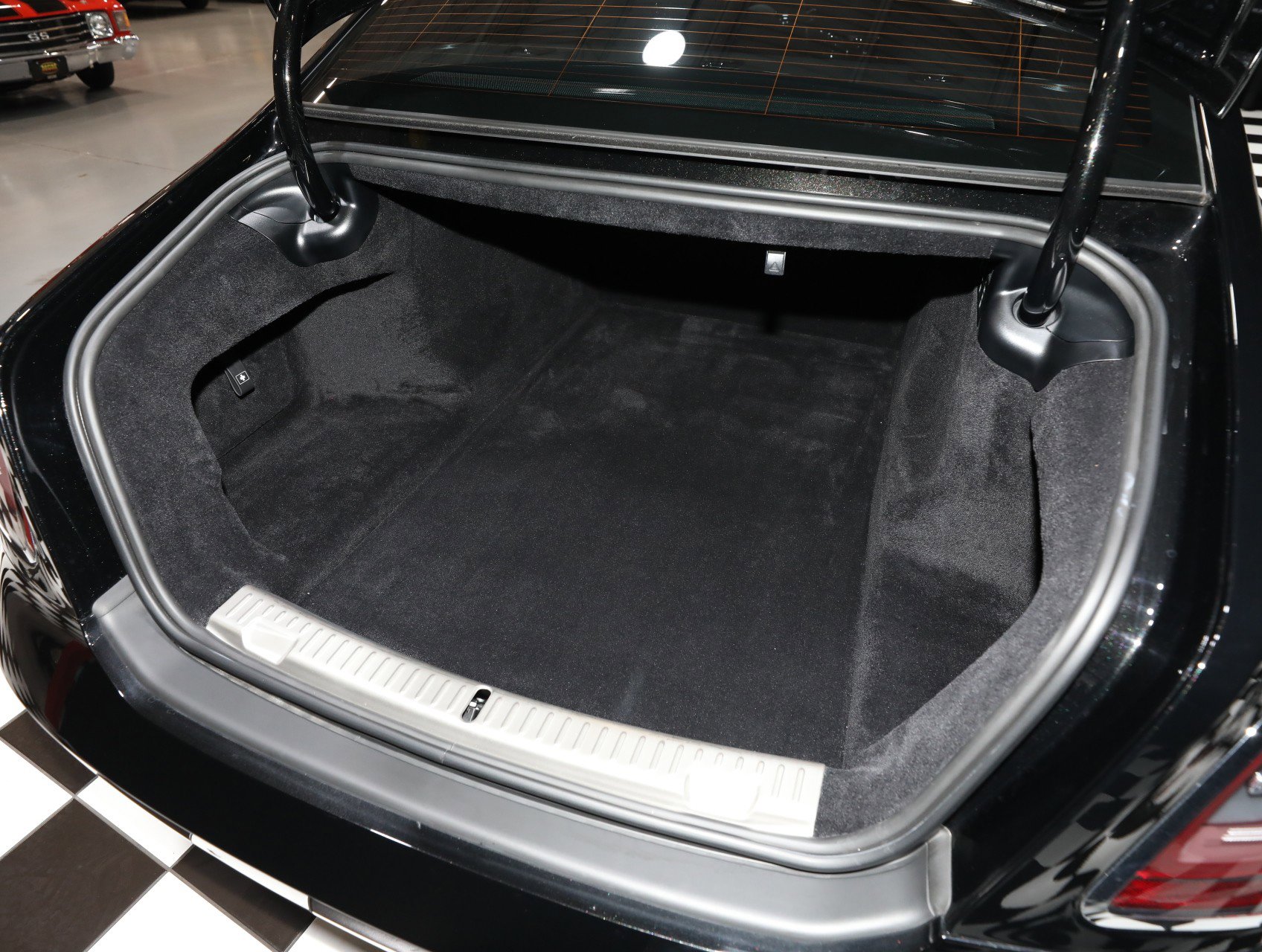 Used 2023 Rolls-Royce Ghost w/ Ghost Package AWD/4WD image 5