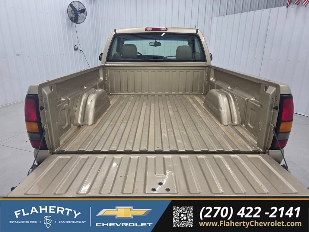 Used 2005 GMC Sierra 1500 W/T RWD image 15