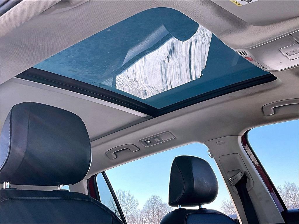 Used 2019 Volkswagen Tiguan SEL image 17