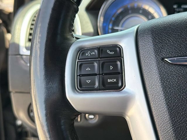 Used 2014 Chrysler 300 C AWD/4WD image 31