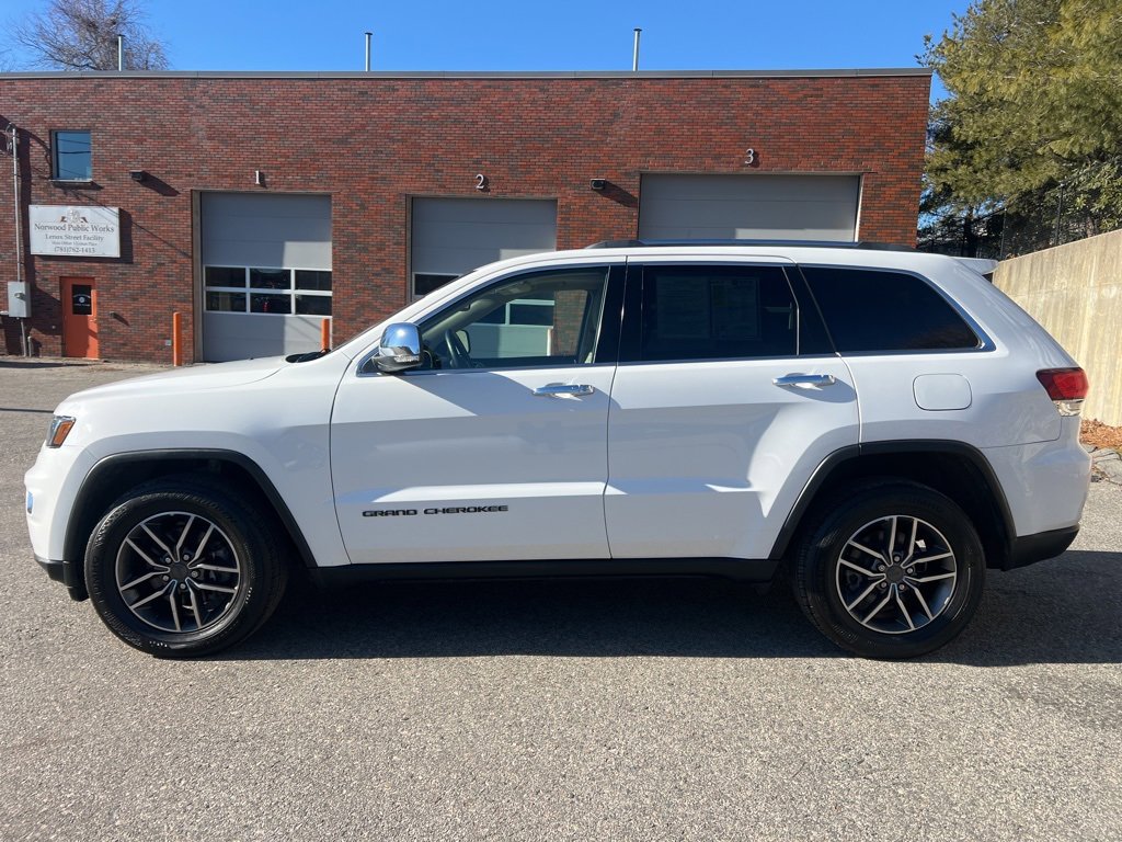 Used 2020 Jeep Grand Cherokee Limited w/ Premium Lighting Group image 2