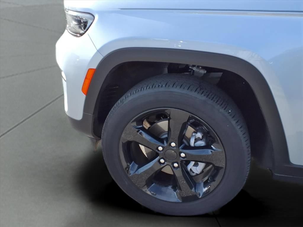 New 2025 Jeep Grand Cherokee 4WD image 20