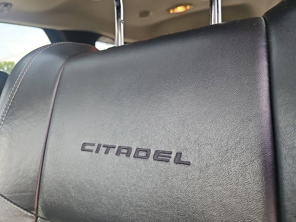Used 2015 Dodge Durango Citadel w/ Technology Group AWD/4WD image 14