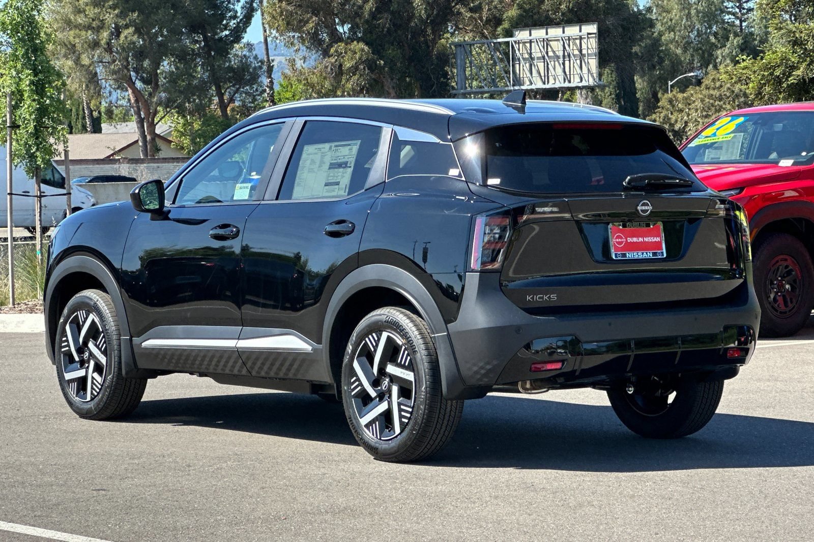 New 2026 Nissan Kicks SV w/ SV Premium Package FWD image 6