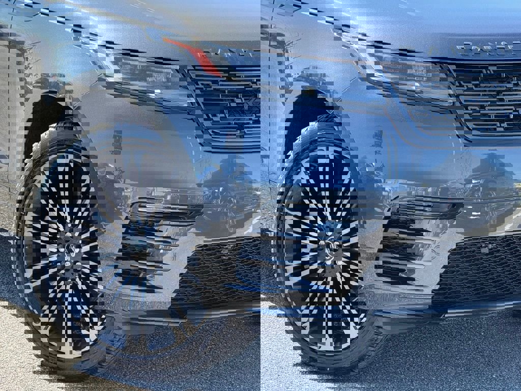 Used 2026 Land Rover Range Rover Velar Dynamic SE image 11